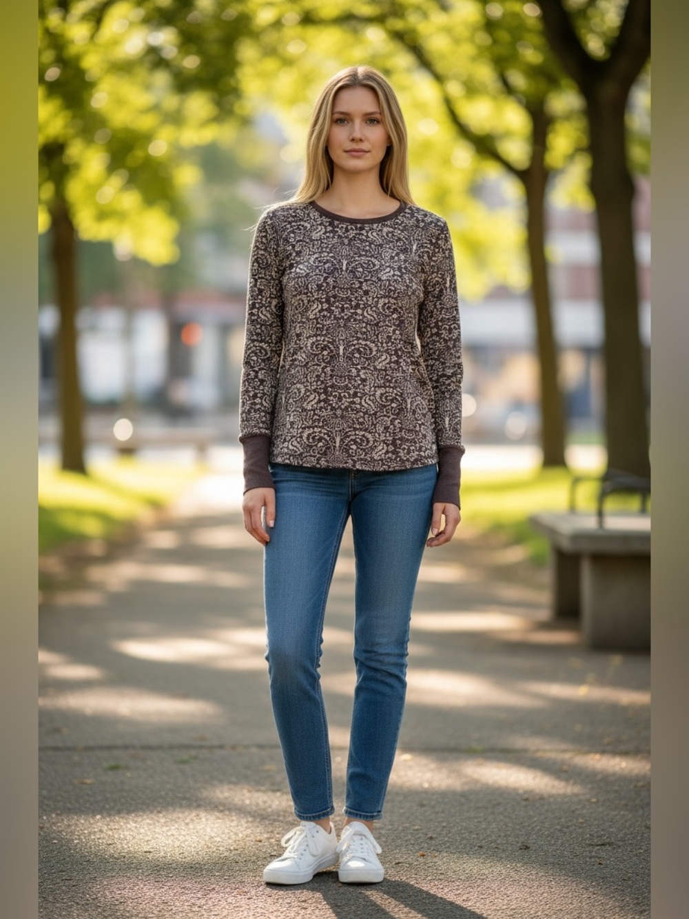 Aventura lavender Cream Printed Long Sleeve Crewneck Top Size Small